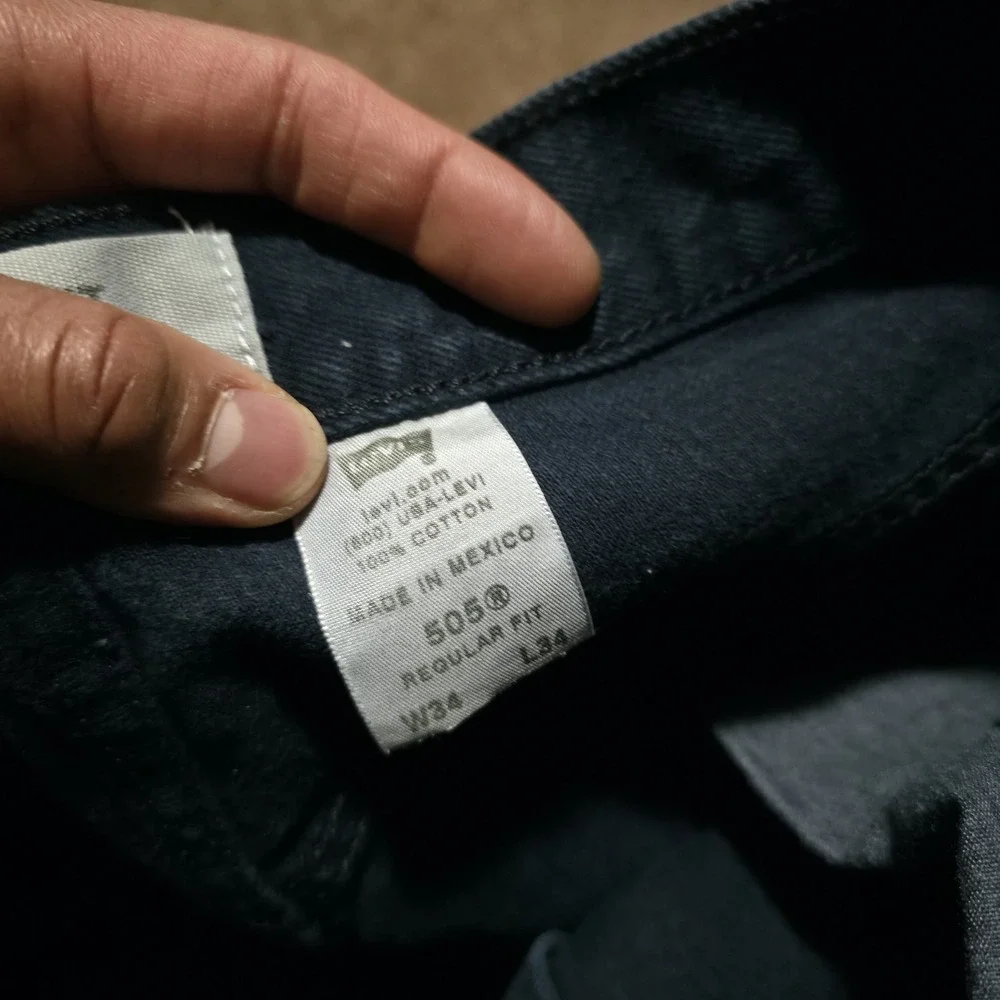 Vintage Levis 505 Regular Jeans Mens 34‎ x 34 *Fits 32 x 34 Navy Y2K 100% Cotton
